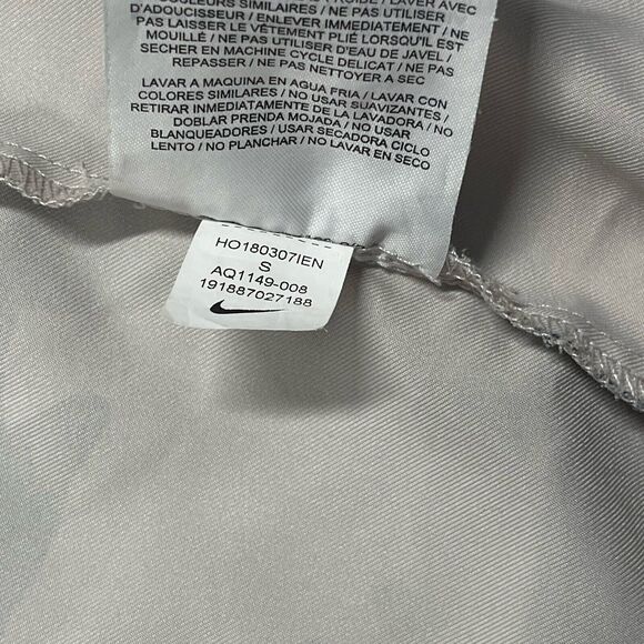 Nike Jacket Men Small Desert Camo Windbreaker Training DriFit Hoodie Lightweight - Picture 9 of 13